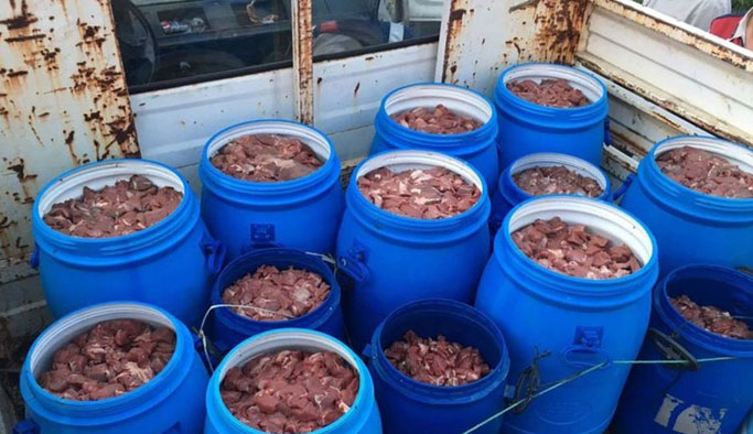 Ramazan'da piyasaya süreceklerdi - Suçüstü yakalandılar