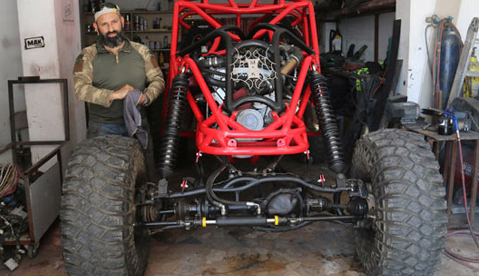 Karadenizli'nin yaptığı araba ilgi odağı oldu