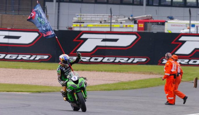 Sofuoğlu yine kazandı!