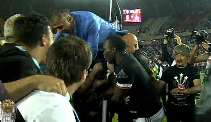 Şenol Güneş'ten açıklama - Kalacak mı?