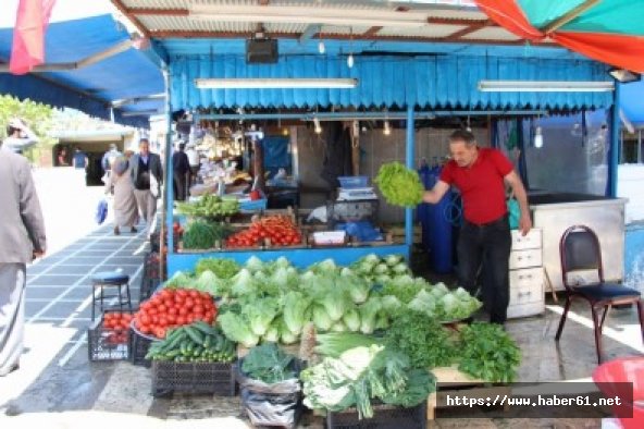 Balık olmayınca tezgahlar manava döndü