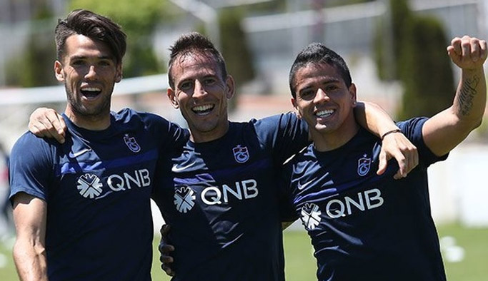 Ibanez ülkesine gitti