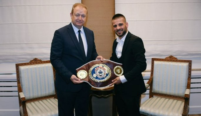 Avrupa şampiyonundan Vali  Yavuz’a ziyaret