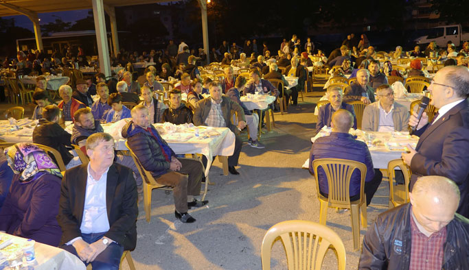 Başkan İftar yemeğinde müjde verdi