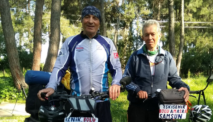 İzmirli bisiklet gezginleri Karadeniz turunda
