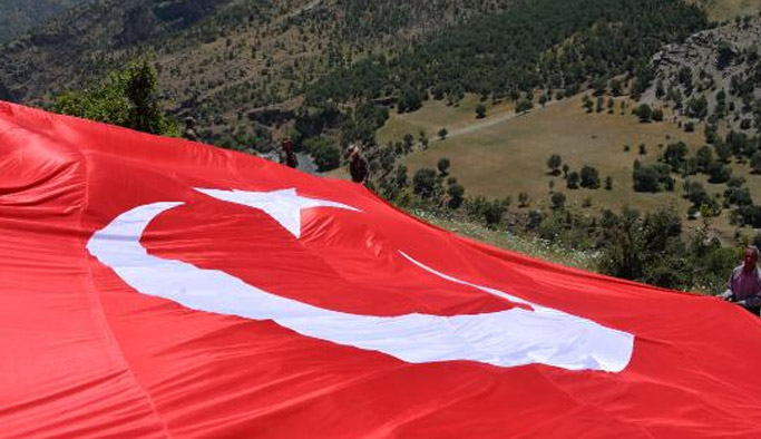 Trabzon'dan helikopterin düştüğü bölgeye gitti