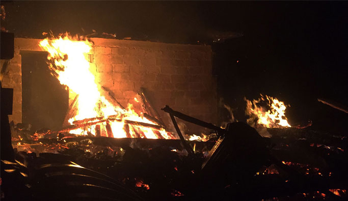 Rize'de yangın korkuttu