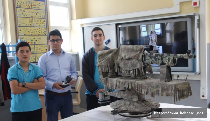 Hurdalardan otomatik silah ürettiler