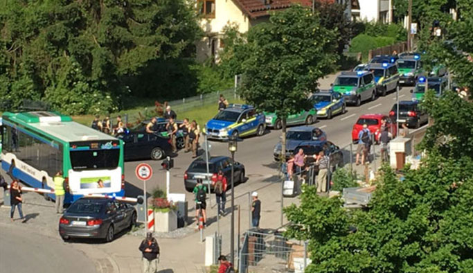 Almanya'da silah sesleri