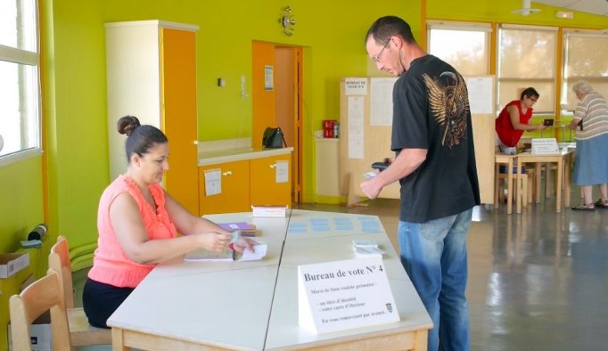 Fransa yine sandık başında