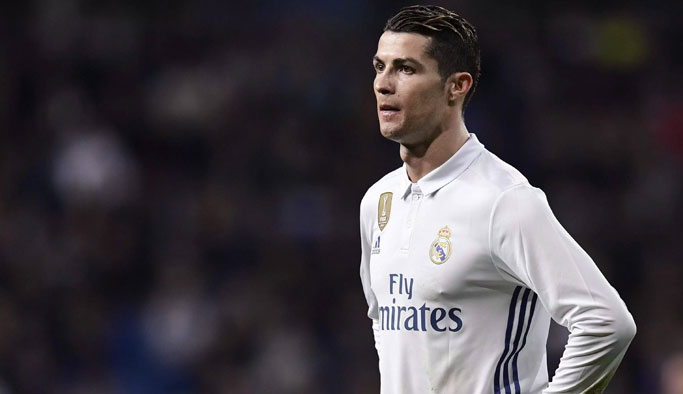 Ronaldo'ya ilginç teklif: Paramız yok ama çayımız var