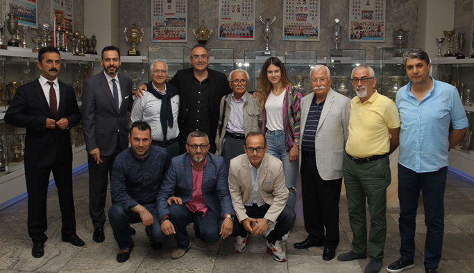 Sunay Akın Trabzonspor müzesini gezdi