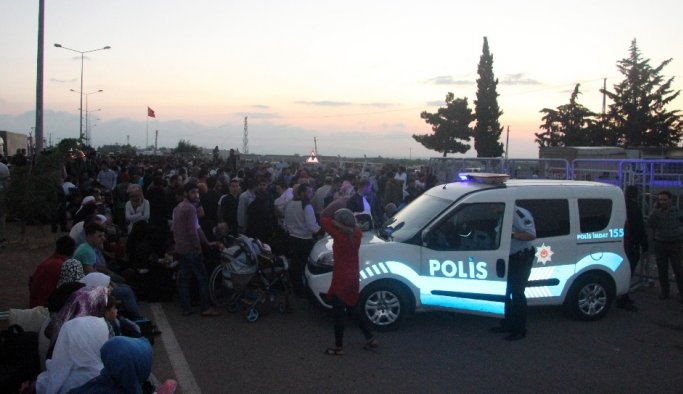 Mültecilerin parasını çalmaya çalışan Suriyeli yakalandı