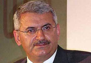 Bakan'dan uçak açıklaması