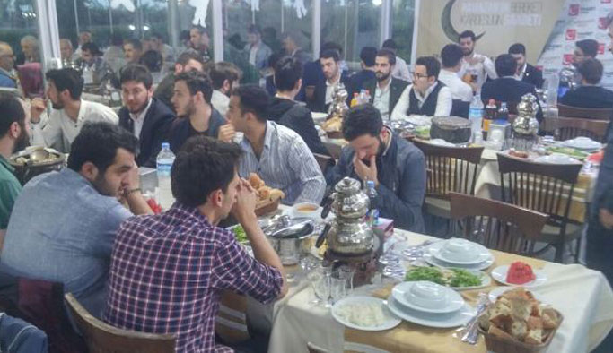 Saadet Partili gençler iftarda buluştu