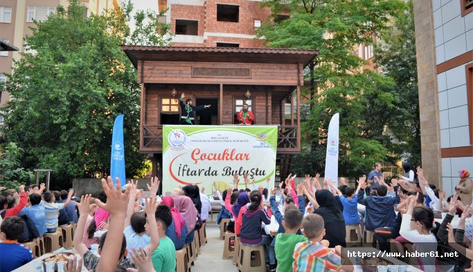 Rize'de 300 çocuk ilk defa oruç tutup iftar açtı