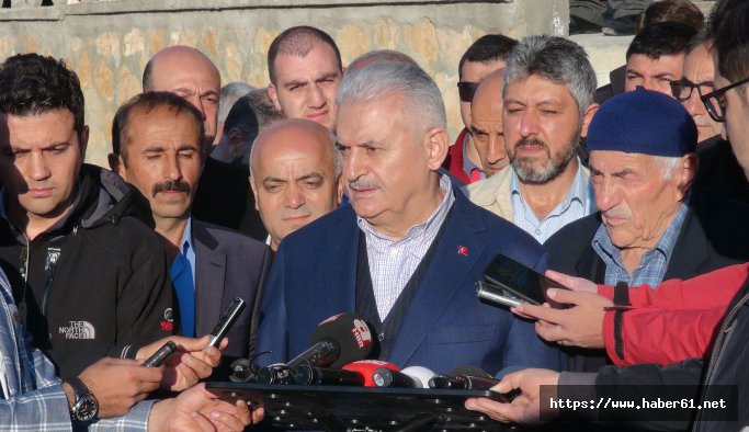 Başbakan Yıldırım, bayram namazını memleketinde kıldı