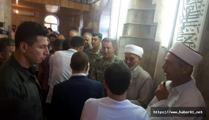 Orgeneral Akar, bayram namazını Tillo'da kıldı
