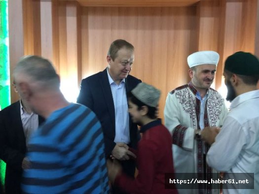 Vali Yavuz Ayasofya'da namaz kıldı