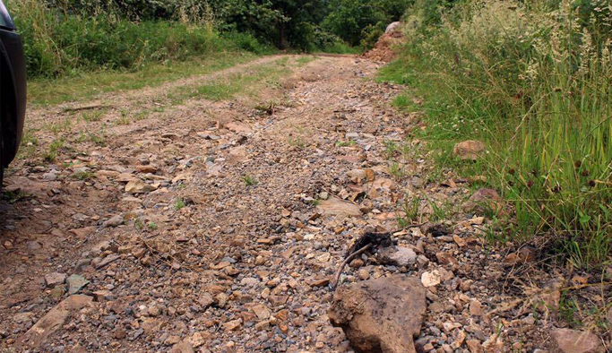 Trabzon'da 2 km'lik yol kriz çıkardı