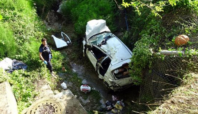 Giresun'dan yola çıktı dere yatağına uçtu