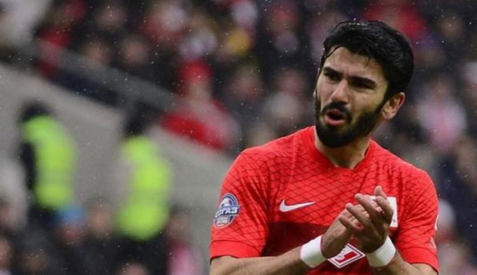 Serdar'ın kafası karıştı!