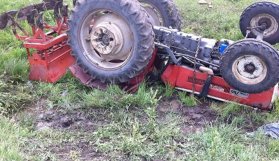 Yakakent’te traktör devrildi: Dede ve 4 yaşındaki torunu öldü