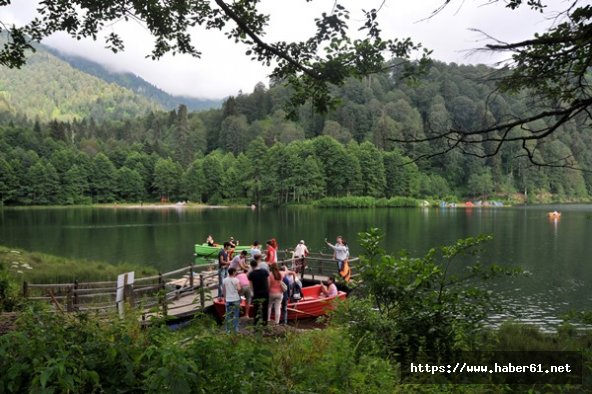 Karadenizliler sıcağın çaresini Milli Parklarda buldu