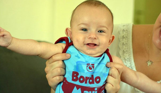 Adı Bordo soyadı Maviş