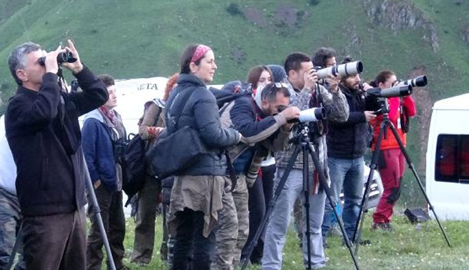 Dört bir taraftan Rize'ye onun için geldiler ama...