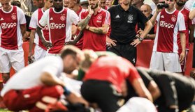 Futbolcunun kalbi sahada durdu!