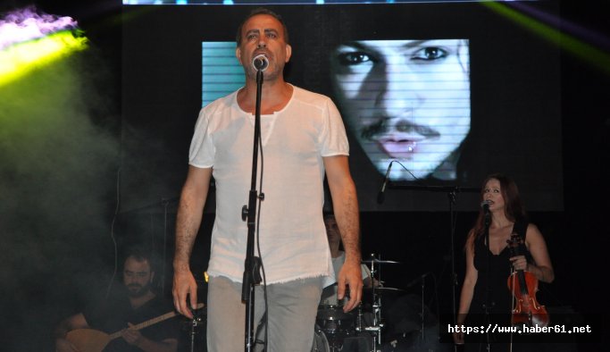 Haluk Levent şarkılarını, Barış Akarsu için söyledi - 09 Temmuz 2017 Pazar