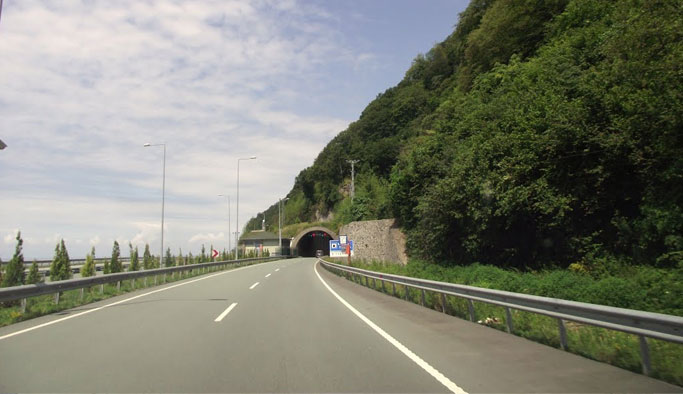 Doğu Karadeniz'deki bu yola dikkat!