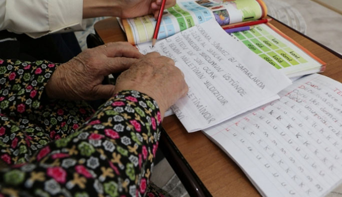 Doğu Karadeniz'de okuma yazma bilmeyenler azaldı