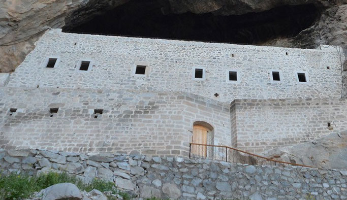 Sümela Manastırı'nda restorasyon bir türlü bitmeyince...