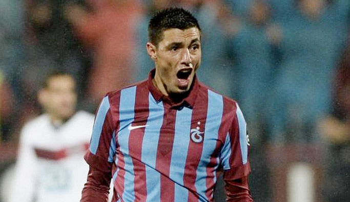 Cardozo iki golle coştu