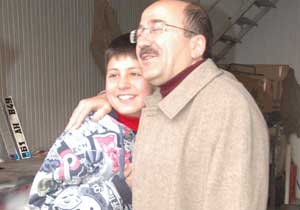 Gümrükçüoğlu halkın arasında