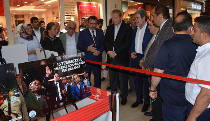 Genç, 15 Temmuz Sergisi'ni açtı