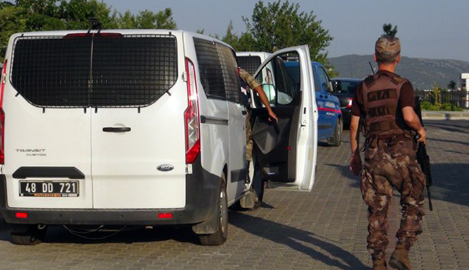 FETÖ’nün suikast timi davasında minibüslü önlem