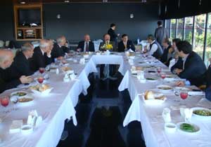 Vali Yüksel'den TS'ye Jest