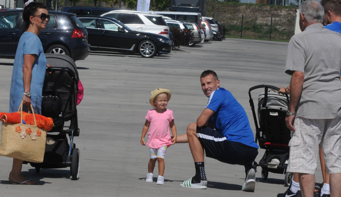 Trabzonsporlu futbolcuları yalnız bırakmadılar