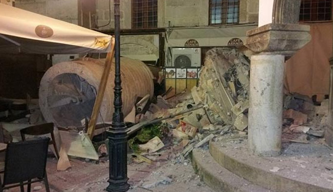 Depremde iki kişi öldü!