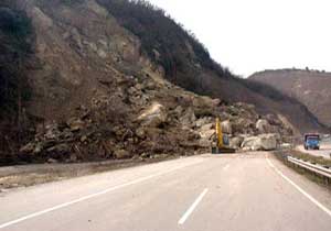 Gümüşhane kara yolu kapandı