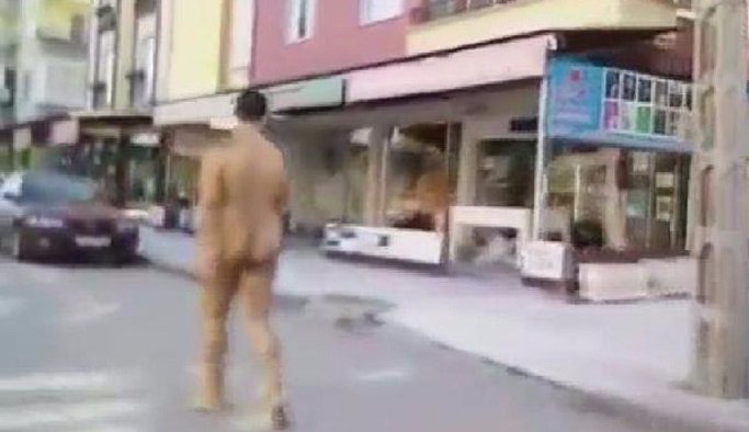 Çıplak vatandaş yakalandı
