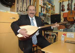 Gümrükçüoğlu'nun seçim gezisi