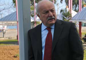 Sadri Şener çok kızdı