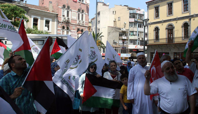 Mescid-i Aksa’nın ibadete kapatılması Trabzon'da protesto edildi. 28 Temmuz 2017