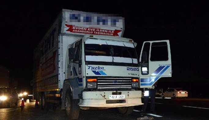 Kamyonun çarptığı yaya hayatını kaybetti