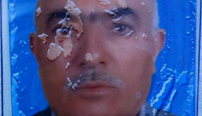 Traktörle çapa makinesi arasında sıkışan adam öldü