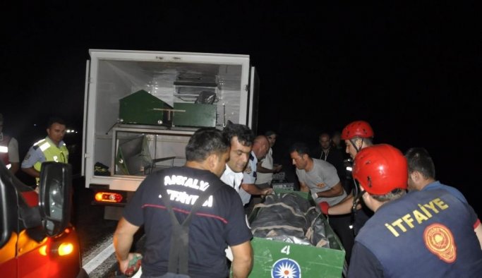 Tatil dönüşü kaza: 2 ölü, 2 yaralı